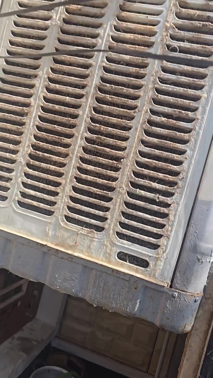 مبرده حجم كبير لونا الاصليه الحديد الثقيل مالتهه سرعتين تشتغل ١٢٥ الشعب ***********
