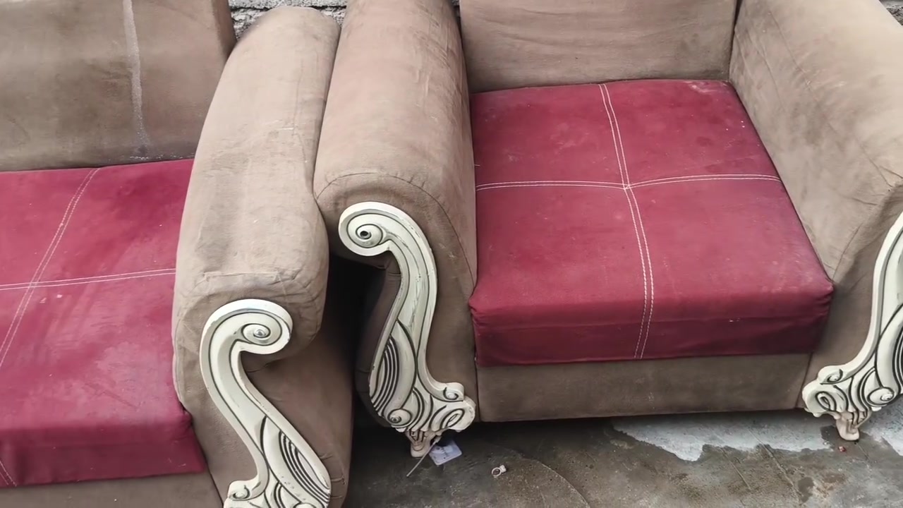 ٥مقاعد • كنب • استعمال بسيط