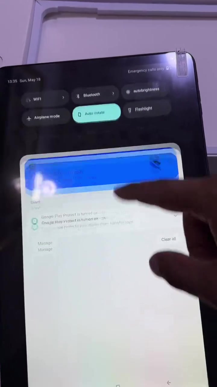 تابلت دوجي ذاكره (256) الرام(8) وقابل لزياده الى 16     شاشه 12 انش بطاريه 8800 ملي امبير يستقبل شريحتين سيم كارت + رام :- السعر 250 وبي مجال التابلت غير مستخدم فقط مفتوح من الكارتون و تم تشغيله   ويا كارتون و شاحنه العنوان بصره القبله يوجد توصيل لجميع المحافضات ***********
