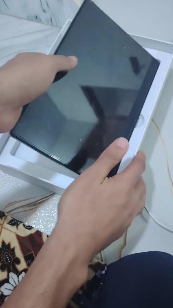 سلام عليكم متاح يباد مثل ماواضح بل تصوير  جديد مستعمل اعل شهر ماكل ماحقات اخذتة 200  وريدة 150  مكاني نجف حي الأنصار ***********
