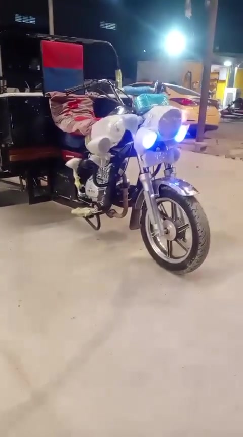 سلام عليكم ستوته للبيع موديل 23 محرك 25 مكفوله محرك صبانه ممدوده عليه شرط رگبه مكفوله اوراق وبليته ماتترقم ستوته خير من الله كهربائيات شغاله ستوته جديدة وبلاديه باب اول ام الختم سعره2200 وبيه مجال بسيط مكاني بغداد الدوره اتصال ***********.
