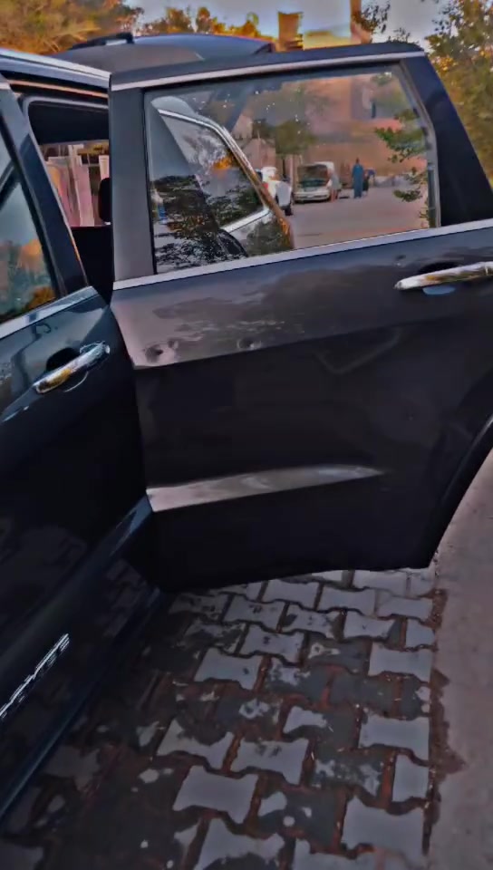 ياالله
السلام عليكم جيب كراند شيروكي فول سياره
خمسه راكب ٦ سلندر
بيه منضومه مال 14
Jeep Grand Cherokee 4Xe 2017
السعر 155 وبيهة مجال 
***********
واتساب وتصال 
الضرر : بابين الصدر ولوراه
المكان بغداد الشعله 
          حالة الايرباك : كلهن سليمات

#مواصفاتها

1.شاشه 

2.بصمه

3. تشغيل عن بعد

4.دمام خلفي

5.كشنات جلد

6.كشن السايق ميمري

7.كشنات كهرباء

8.صندوك كهرباء

9.حساسات خلفيه

10. قطع تبريد 

11.اشاير بالمري

12.رادار امامي

13.رادارات 360

14.ثلاث وضعيات قياده

15. بنوراما فتحتين

16. دمام فول 

17. نظام منحدرات

18. هيترات بالكشنات 

19.ويل كب كروم

20.لايتات لد

21.بكلايت لد

22.كشافات

23.بصمة ابواب

فول مواصفات 1/1 جاهزه مرقم بصره سنوية جديده تحويل مباشر
