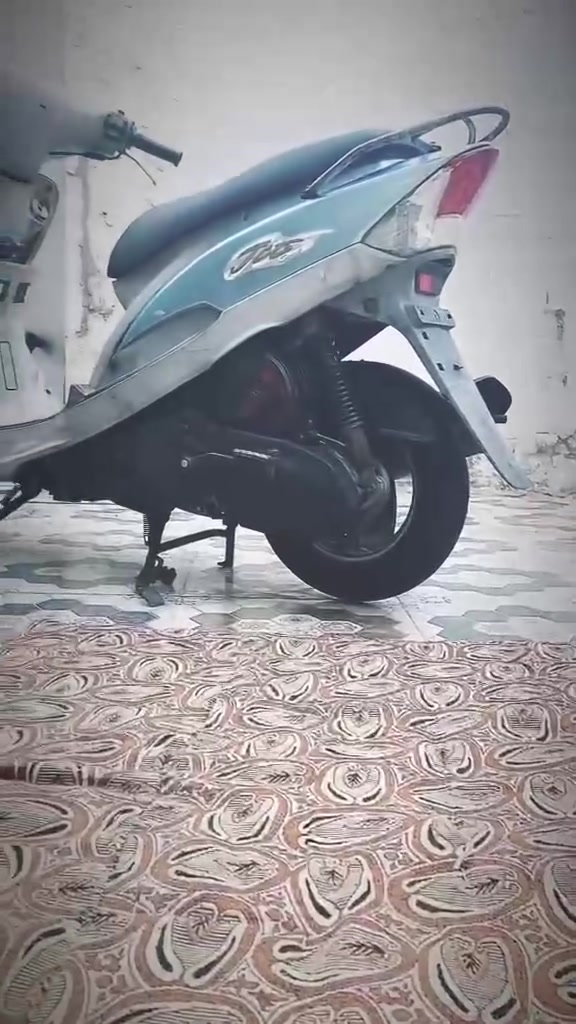 سلام عليكم دراجه للبيع دراجه حلوه ونضيفه رمبه لدراجه. وين مايعجبك افحص. دوانيه قضاء المهناويه. ***********  بي وتساب  لسعر 800 وبيه مجال
