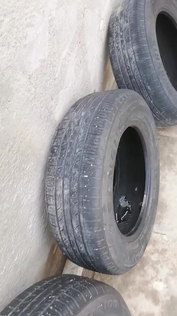 تاير ١٩٥/٦٥ ر١٥ • ناصريه مركز
