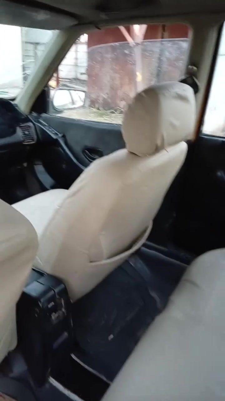 السلام عليكم بيجو بارص مديل ٢٠١٥ سنويه لل ٢٨ جاهزه مكينه كير حداديه طخم تاير تبريد ثلج كل نقص مابيه السعر 34 وبيه مجال للشراي مصفره هيئه وغرامات الشراي يتصل مكاني ميسان ***********
