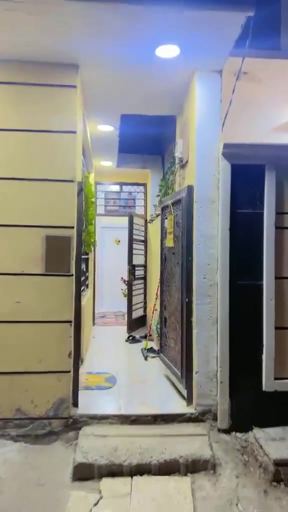 سلام عليكم اهلن وسهلا
🏡 للبيع نقد أو قسط
🏠بيت مساحة 70 متر موقعه 
 📍الموقع دوره خط النفط جهة
 الموقع📍 الشهداء، سند زراعي.25
💰 المقدم: 35 مليون
📅 القسط الشهري: 500 ألف
💵 السعر نقدًا: 60 مليون
💳 السعر بالتقسيط: 65 مليون
للاستفسار، راسلنا على خط او واتساب
فقط غير متواجد عل فيس اطلاقاً 
***********
