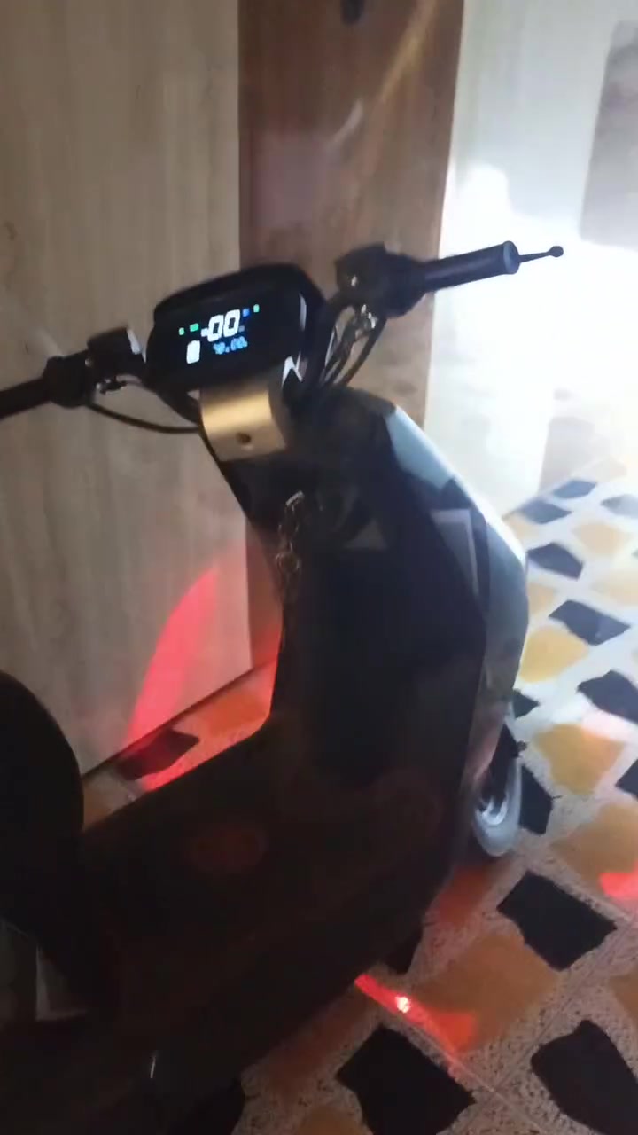 ماطور شحن 318 للبيع شرط عل الفحص موصل الأيسر حي سومر سعر 600 بيها مجال ***********
