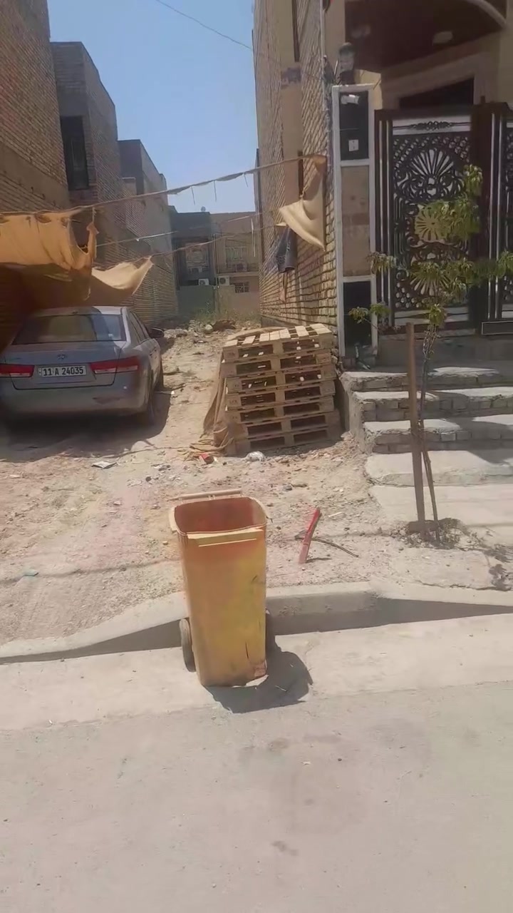 قطعه للبيع ١٠٠متر السياسين
التفاصيل ***********
