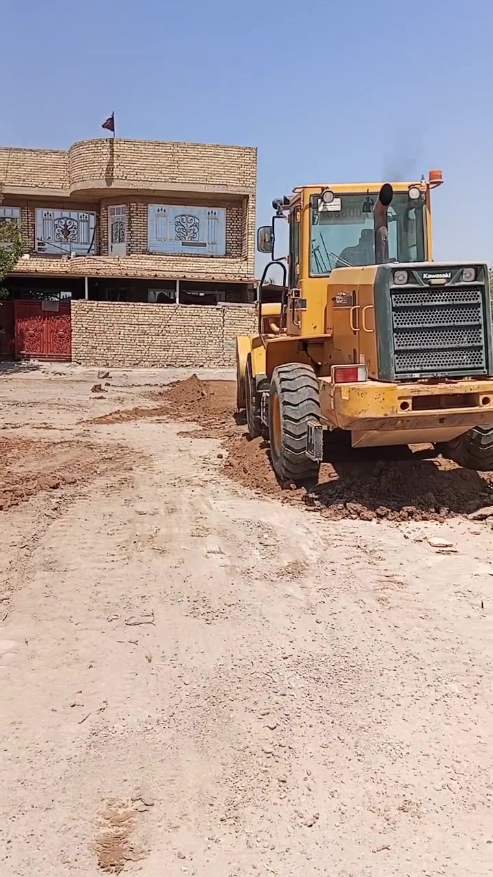 سلام عليكم قطعة ارض يم مدرسة مسار مدفونه ومحدوله سبيس كمل قرار محكمه  بسمي كمل نزل 19 وجه 5 ع شارعين يعني جيران ماكو وراك رقم ***********
