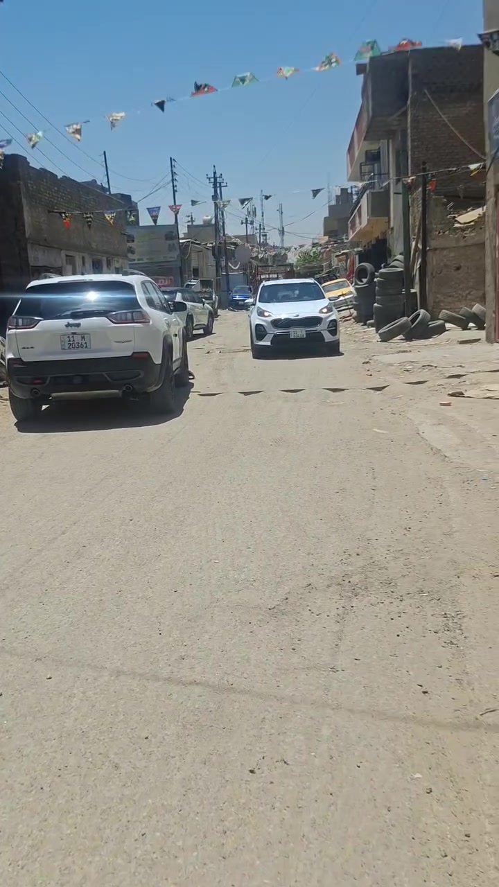 السلام عليكم كراج للايجار في كم الارمن نزلة جسر محمد القاسم باب الشرجي الشارع العريض الواجه ٤ونص ونزال ١٤ونص يصلح ان يكون فيتر او صباغ او كهربائي او سمكري او ادوات احتياطية او مخزن للاستفسار ***********
