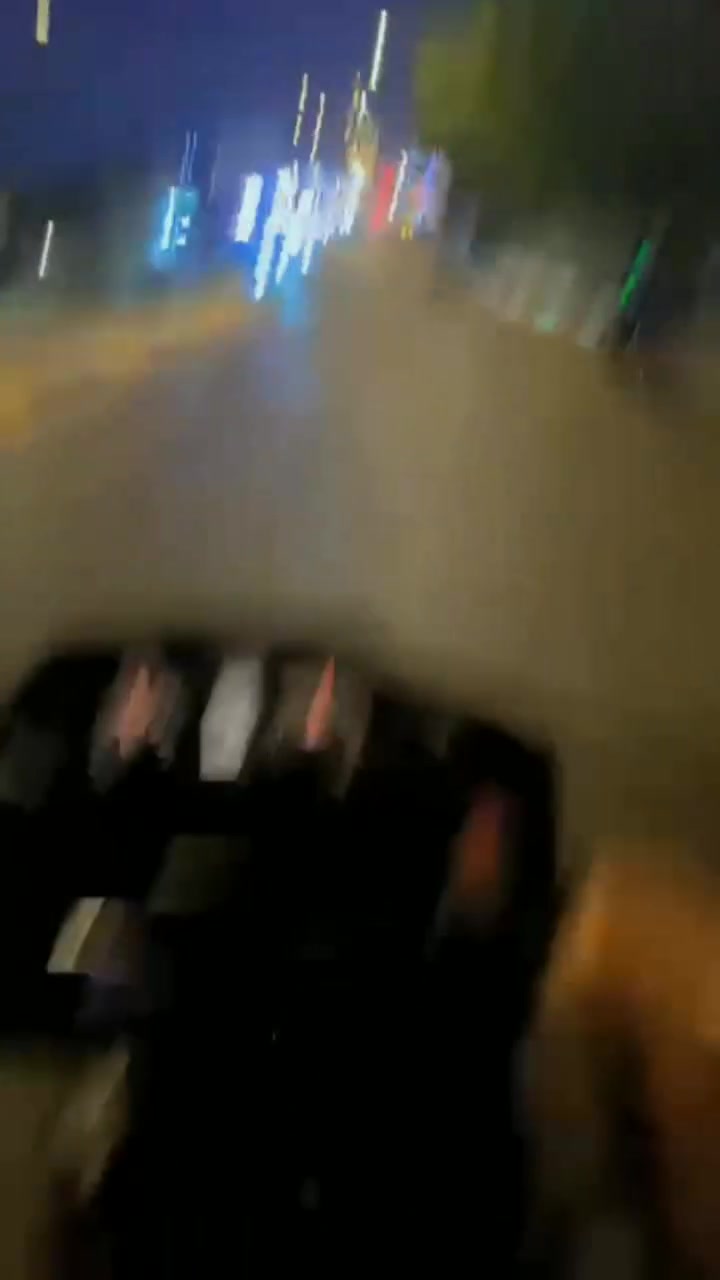 سلام عليكم دراجه كراند انيو اسمه دراجه معدل خير من الله بيه صلنصه رياضي سرعته 160 بانزين اقتصادي دراجه خير من الله نقصه فقط كفرات مثل مواضحه بصوره كهربيات شغاله دبل اشاره هورن مكينته كلش حلوه تجي تفحص كدامك ترهم بيع او مرواس سعره 400 الف بيه مجال بصيط حك جيه شراي يتصل بيه ***********
