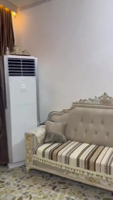 السلام عليكم بيت للبيع بالكرغوليه مساحته ٩٦م بناء بلوك البيت كامل كلشي مناقصه الاستفسار والاتصال ع الرقم ***********
