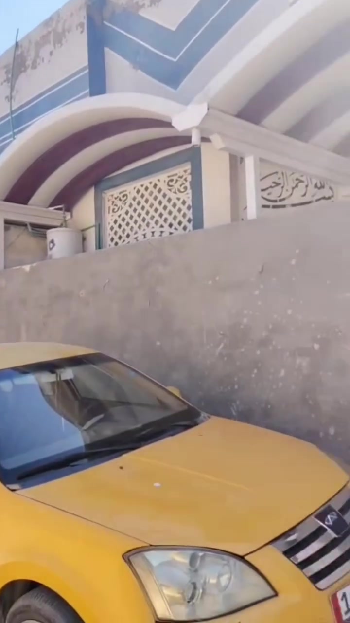 بيت للبيع مساحة 140 متر غرفتين وصالة واستقبال وصحيات داخلية وخارجية مقابل قريت الغدير قرب محطة سماه الاتصال على رقم ***********
