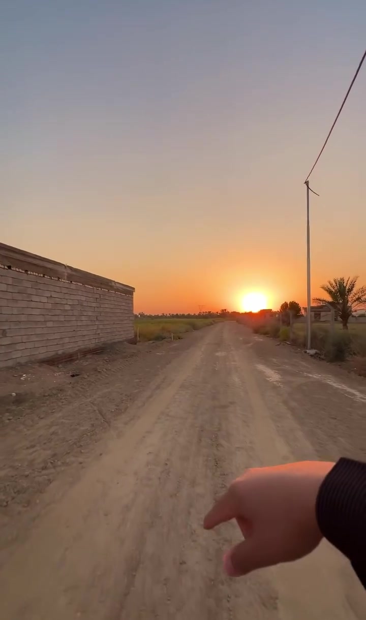 🌿 بسم الله نبدأ، وعليه نتوكل
🔹 للبيع أرض طابو زراعي – سند 25

📐 المساحة: 3 دونم بسند مستقل

🔸 واجهة الدونم: 43م | النزالة: 57م

💧 ماء إسالة | كهرباء | ماء سقي بالكاكات

📍 واسط – الصويرة – نزلة الحاج حميد الفرج

📌 تبعد 500م تقريبًا عن الشارع العام

✅ البيع: دونم، أكثر من دونم، أو المساحة كاملة.

📞 ***********

#الحارث_للعقار_والإعلانات
