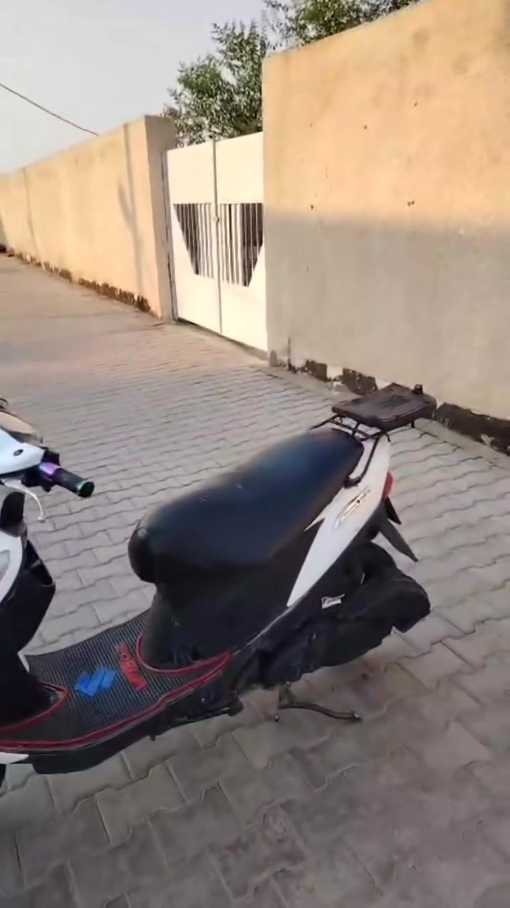 سلام عليكم ادرس ياباني قديم نوزل دراجه نكره سلف مكان كوت ***********

