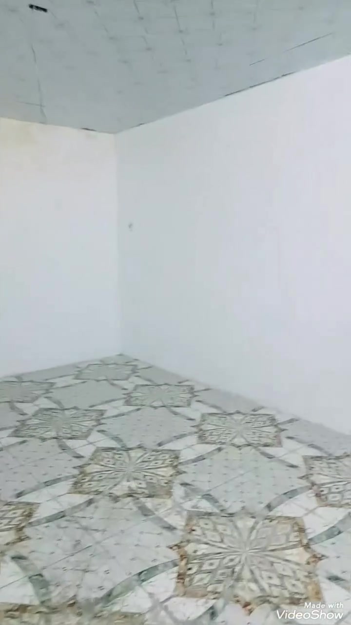 القبله حي جامعة • ١ غرفة • شاملة ماء وكهرباء