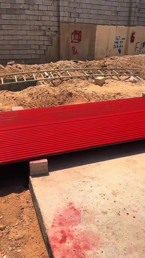 دقيقة تأخير… ممكن تكلّفك عمر تعبك! 🔥
الحريق ما راح يدگ الباب قبل يدخل… ولهذا لازم تكون مستعد من اليوم.

شركة المصطفى لتأسيس منظومات الحريق، نغطي كل شي:
من المحلات والبنايات التجارية، للفنادق والمولات والمستشفيات… وحتى الدوائر الحكومية والبيوت.

📍 مقرنا في بغداد، وكادرنا متخصص ومتمرّس، خبرة سنين، وشغلنا دايمًا وفق تعليمات وزارة الداخلية والدفاع المدني، ومع كل تأسيس نسوي لك فحص كامل وضمان أعلى معايير الأمان.

إحنا ما نركب بس منظومة… إحنا نركب لك راحة بال، ونخلي رزقك، أهلك، وسمعتك بأمان.

📞 تواصل الآن للحجز أو الاستفسار وخلي كل شي بأمان.
شركة المصطفى… أمانك أمانه
***********
