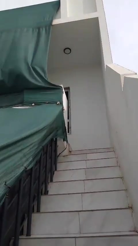 القادسيه الثانيه • ١٠٠م • للإيجار