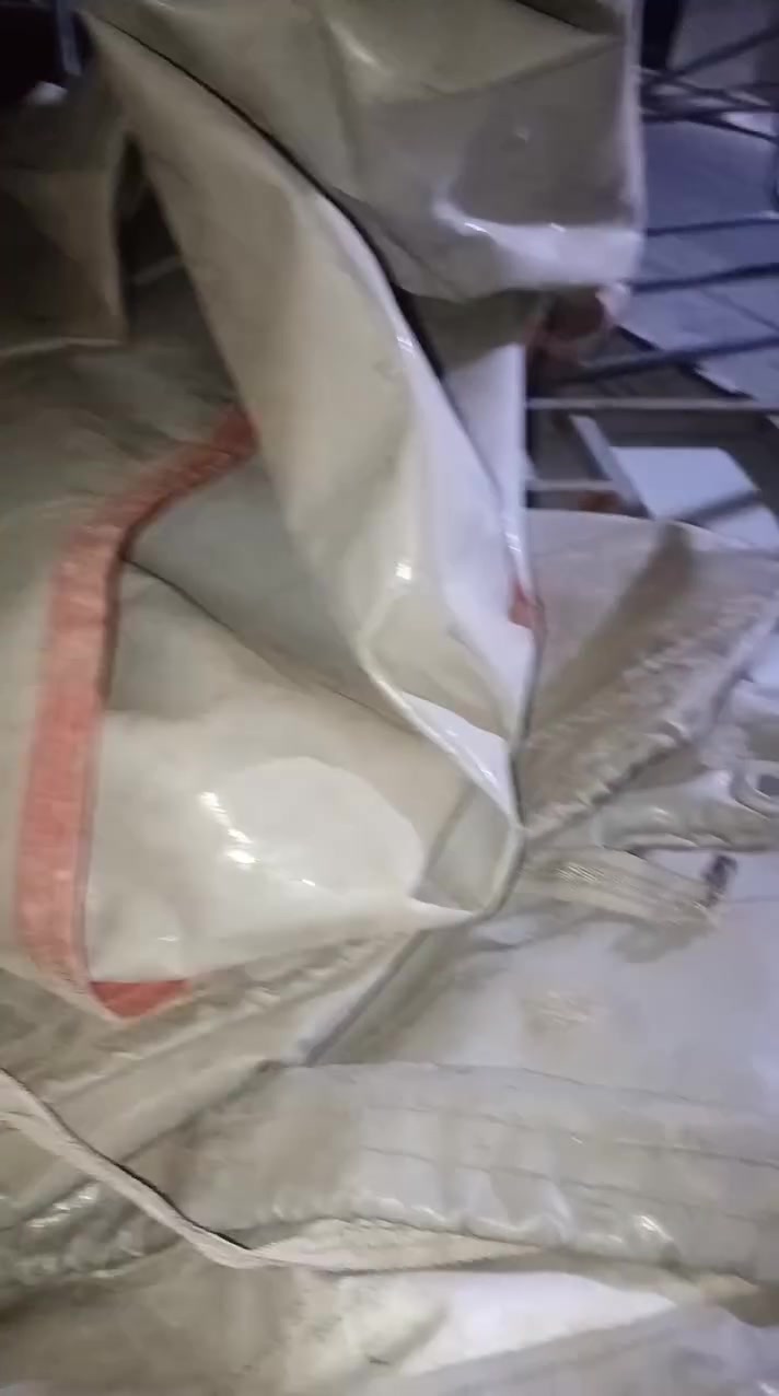 ***********
کەپروچادری 4000جلال حداد90سم چادرەکەلای ده رکەی هەندەک هەروەشایتەوەدوورمانەکەی نەدڕایە کەپری2700و3000بۆفرۆشتن لەهەولێرم
