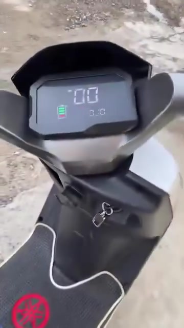 ماطور شحن أوباما 

مشدودله بطاريات شرط مل ريان مسطرة 

سرعه 60 

شرط انطيك 
سعره 550وبي مجال 

*********** كورك 

*********** زين
