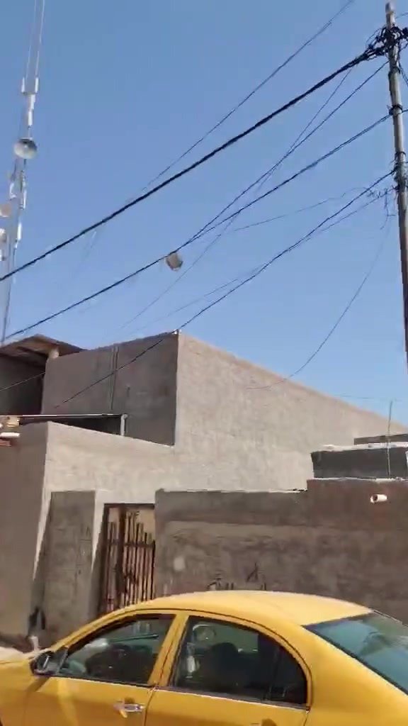 السلام عليكم ورحمة الله وبركاته
بيت مساحه 125م حي الحسين ع قرب مدرسة احمد الوائلي وساحت التمثيل القديم  يحتوي البيت 
2غرف واستقبال وغرفه ثالثه زغيره وصاله والمطبخ فقط سكفه سندويج 

بناء البيت بلوك تشاريف كامله طارمة البيت مع مستوئ الشارع مع بئر لماء المجاري  ل استفسار الاتصال علئ الرقم   بدون مراسله لان غير متواجد ع واتساب

***********
