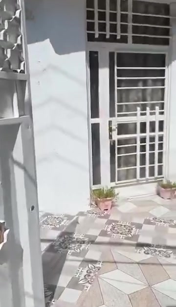 دار البيع في جسر ديالى القديم شارع الحدادين قرب ملعب زعيم مساحته١١٥ استفسار علا رقم مكلف بنشر والرقم بي واتساب  ***********
