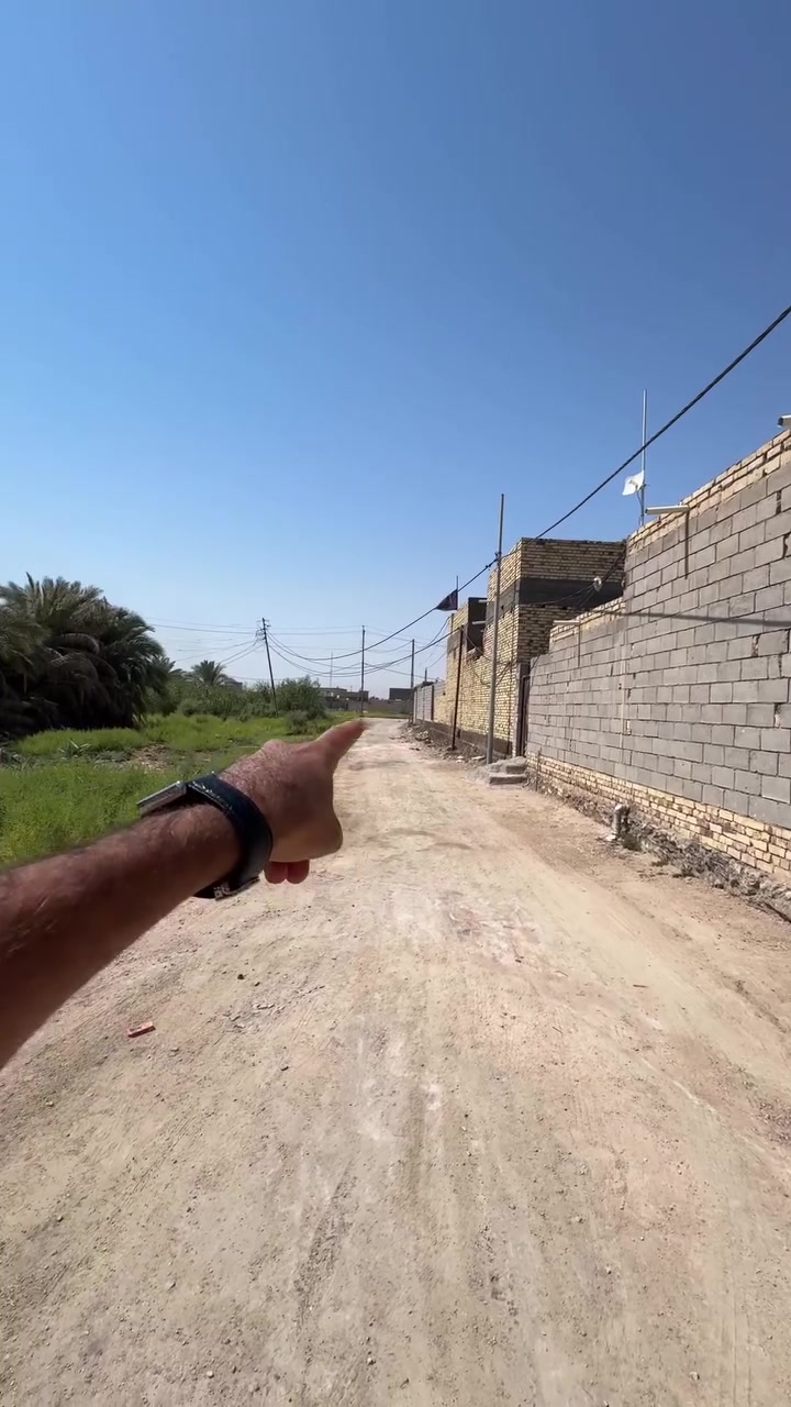 بيت  للبيع تفاصيل البيت بالفيديو
السعر52 وبي مجال
***********
مكتب الفراشة الذهبية للعقار في حي المهندسين قرب المدرسة الثانوية العراقية للبنين
