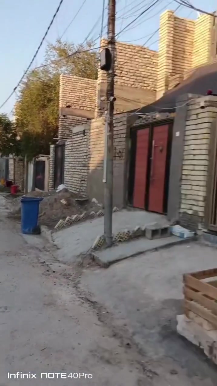 سلام عليكم بيت للبيع مساحه 100 متر رفت وبناء طابوك بناء جديد السعر 82
مكاني بغداد سبع قصور شارع أبو علي مقابل جامع الحمزه قريب على الشارع

***********
