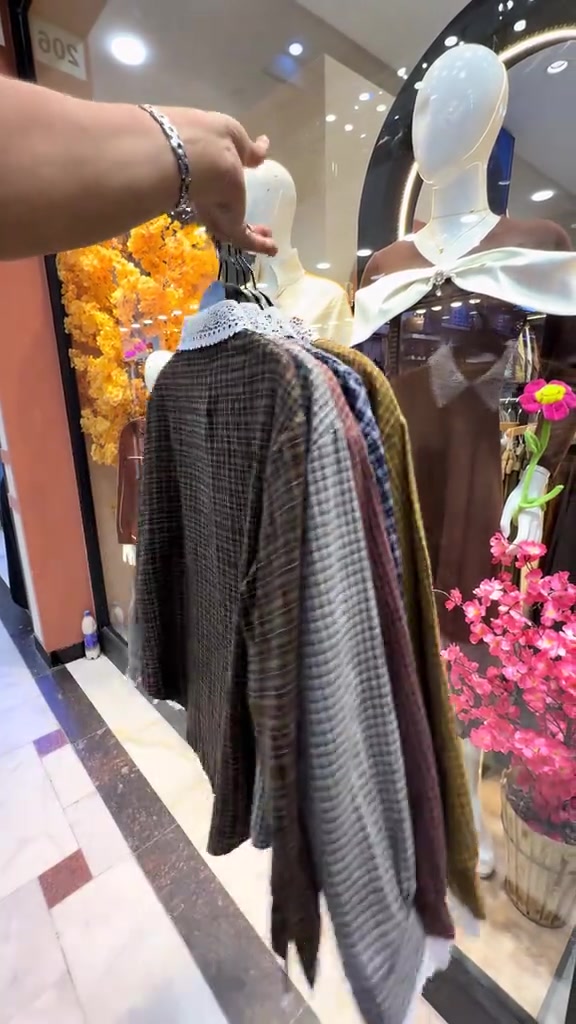 ازياء نسائية • ملابس • موضة