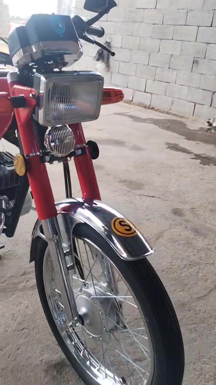 تحية طيبة🏍️🏍️ 
سازوكي خبط الأصلي موديل 2026
بعدها شركة كفالة عامة من كلشي
مكاني واسط العزيزية 
السعر ٧٧٥ وبيها مجال قليل للجناية فقط
***********
***********
