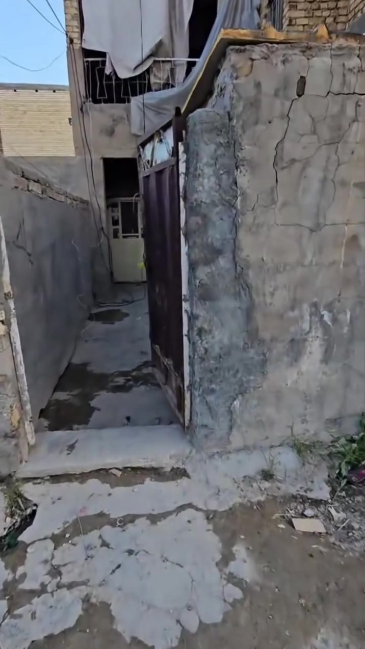 بيت للبيع تفاصيل على هذا بيت للبيع تفاصيل على هذا ***********
