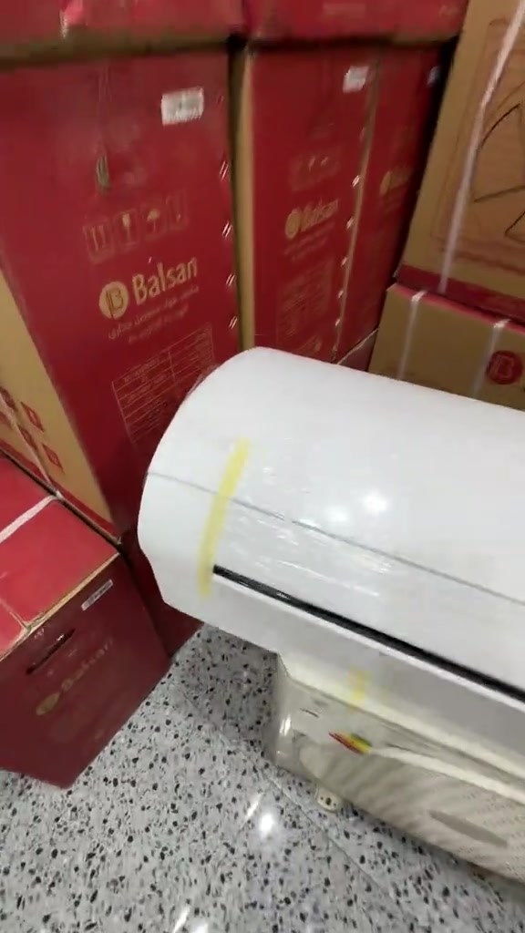 ملك التكييف توسوت شركة البلسان الرئيسية 2 طن السبلت الافضل في السوق العراقي حاليا🤫 سبلت توسوت شركة البلسان 🥶 ✅ضاغط إستوائ T4 ✅يعمل في درجات الحرارة المحيطة العالية حتى 70درجة مئوية ✅غاز 410 الافضل في السوق ✅إستهلاك اقل للطاقة ✅ إعادة تشغيل تلقائي  ✅تبريد سريع خاصية تيوربو ✅تدفئة و تبريد  ✅مسافة طويلة لتدفق الهواء 2 طن السعر ٩٣٥ الف فقط ❄️❄️مع ضمان 5 سنوات✋🏻موقعي ❄️❄️ ***********
