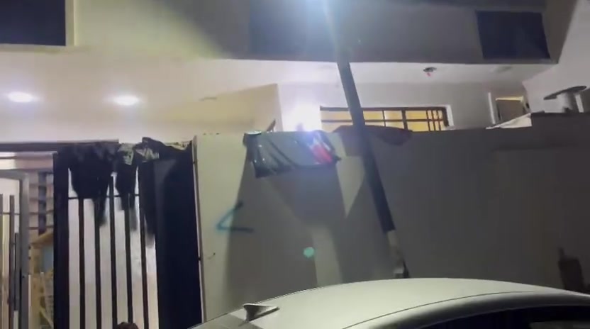 بيت مساحه 100متر المكان خلف الطوارئ الواجيه8 بيت موضح بل تصوير رقم الهاتف ***********
