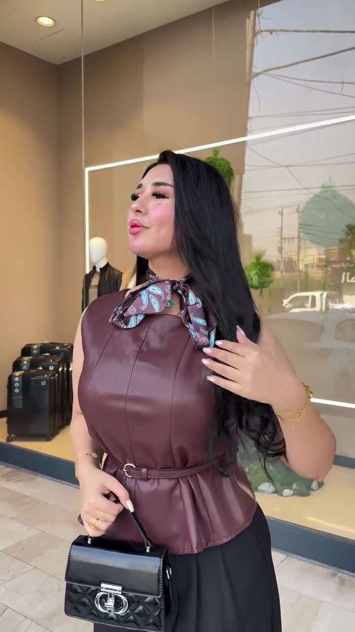 NEW COLLECTION 🍂
الموسم الجديد يبدأ من هنا 🤎
اكتشفوا مجموعة خريف وشتاء 2026/27 الآن في الكوخ للأزياء. 

***********

 
#الكوخ
#الكوخ_فرع_السيدية
