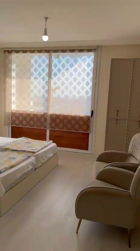 ستوديو • لالاف ايربورت • مربع ذهبي
