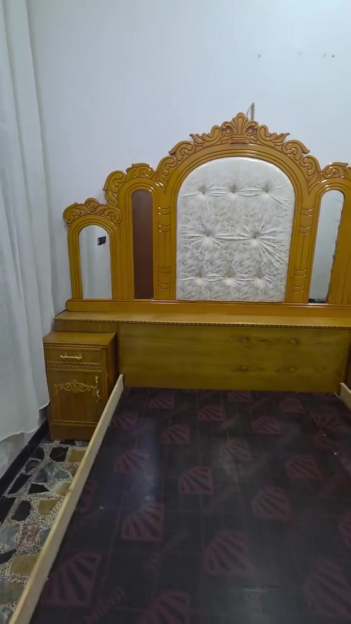 طلبات المتابعين علا لغرفه الاربع ابواب اتوفرت من جديد.   سعره ٨٥٠.       غرفه كامله #الجميع   معمل و معرض سجاد النجار      ***********
