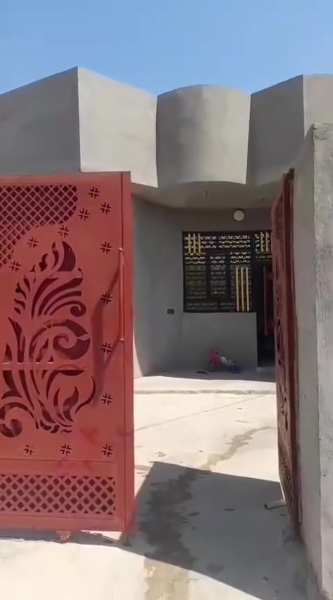 سلام عليكم بيت للبيع زراعي المالحه الغربيه خدمات فول يم جامع باب الريان مساحته ٢٥٠ بناء حديث بيت فول الارضيه بورسلين وجدار سيراميك ***********
