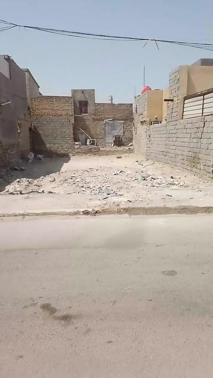 السلام عليكم عرصه للبيع 100م واجهيه 5م نزال 20م كربلاء حي العسكري قطاع 15 موقع جدآ حلو منطقه متكاملت الخدمات/*********** / ***********
