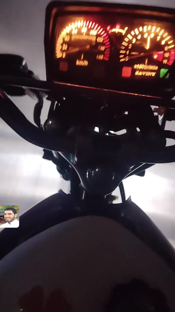 سلام عليكم سيفان مديل ٢٤ طالعه ب٢٥ أوراق سكنر نفس الي بصوره سعره ٥٥٠ وبيه مجال اخو جديد نضيفه كلش مكان كربلاء البرهيميه مو شراي لا ينتصال
***********
