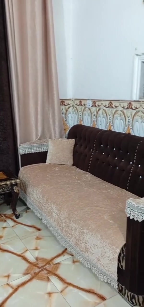 بغداد حي العامل غرفه نوم ٧٠٠ تخم مع بردات وكوشات وطبلات عدد٢ب٣٠٠ زوالي ب٤٥الوحدة بغداد حي العامل اي استفسار ***********

