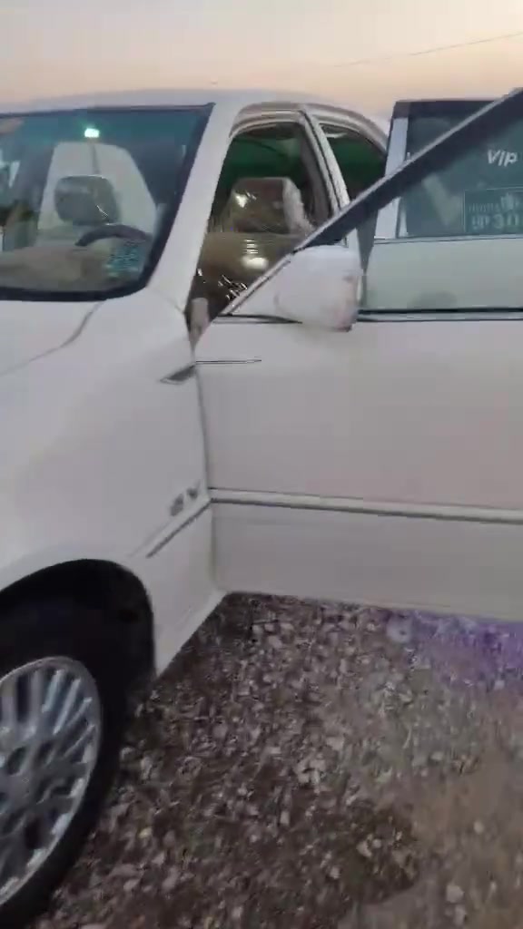 مەلیکە موس ڤیڤتی ۲۰۰۲ ناوزەرد کۆد دار سعری ٥۰ گەڵاو مەعمەلەیەیکی کەم تکایە هی من   نیە پەیوەندی بەساحیبیوە بکە  ***********
