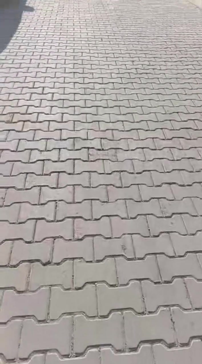 اسلام عليكم بيت 100 متر مربع 10*10 جوه.استقبال.وغرفه.نوم.

فوك.غرفين.وحولي..وحمام.

الفرع مقرنص مرتب الاستكشافات ال 100 قرب اسواق ابو انور   للاستفسار ***********
