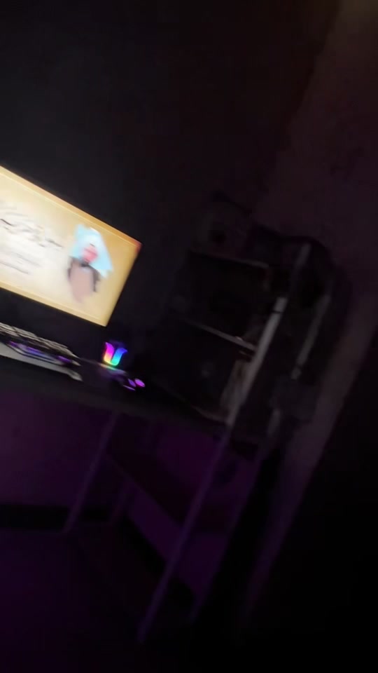 سلام عليكم حاسبه للبيع 



المواصفات 


Screen card:- 8g_NVIDIA RTX 4060


Therapist :- AMD Ryzen 5 5600X 6-Core Processor


Ram:- 16+16=32


 Memory:- Tira And half


Power Slay:660W


System Manufacturer: ASUS


Operating System: Windows 11 Pro

الي يجي ويه الحاسبه كرسي وميز وسماعات 2 سماعات راس وسماعات خارجيه 
و ماوس من شركه Reddragon تقديم الأحمر التنين الماوس : حيث الدقة تجتمع نمط! ** هذه الأعجوبة المريحة تفتخر أزرار للتخصيص لتجربة مصممة ، في حين التمرير فائقة السلس والاستجابة بسرعة البرق رفع كل نقره .



 والكيبورد من شركه GALAX موصفاته لوحة مفاتيح الألعاب الجديدة كليًا من علامة GALAX مصممة للاعبين المحترفين، وتوفر تأثير إضاءة قوي، وتحكمًا كاملًا في الوسائط، وتصميمًا متينًا وعمليًا لأقصى تجربة كتابة وألعاب.


وماوس باد RGB 



شاشه من شركه سامسونك 



القطعه كله بعده جديده والحاسبه بنضافه 1000‎%‎ ما مستعمله فقط قليل 

سعر 1.900.000 وبيه مجال للشراي