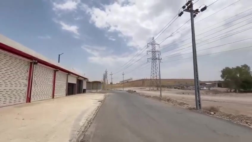 سلام عليكم 
محلات عدد للايجار 2 مساحه جبيره 8*5 مو مثل باقي محلات 
موقع (مجمع شكرجي) 
للاستفسار اتصال على رقم ☎️ 
***********
