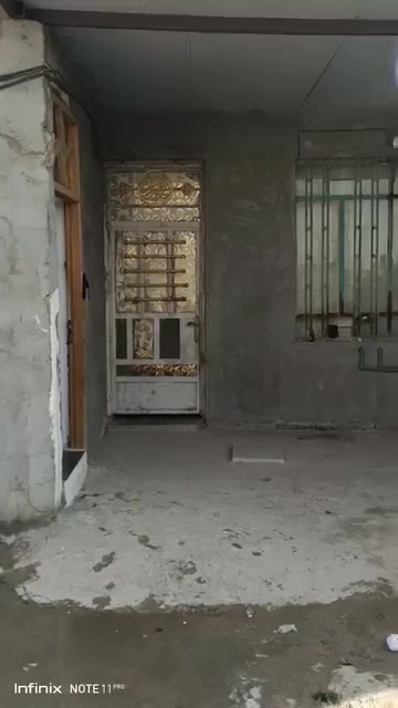 بيت البيع 250 متر النهروان
بل دوانم
مقابل صورة الشهيد ابو جكارة 
خلف ابو حسن ابو السيراميك 
التفاصيل داخد الفيديو 

هاذ رقمي ***********
واتساب ***********
