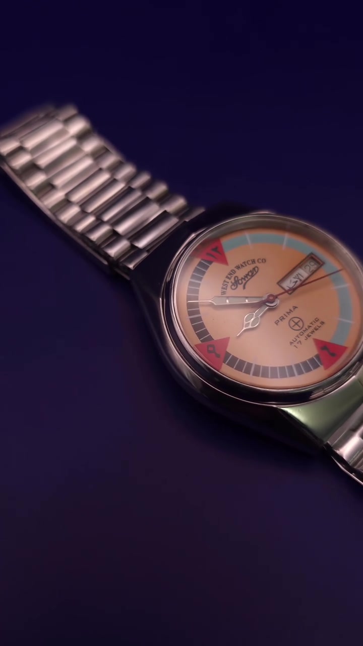 West End Swiss made 🇯🇵
ساعة ويست ايند
انتاج السبعينات
صناعة سويسرية 
المكينة اوتوماتيك
المكينة تحتوي على 17 جوهرة
تقويم يومي واسبوعي باللغة العربية day-date
المعدن فولاذ بالكامل مقاوم للصداء
مقاومة للماء
نظافة ممتازة %100
تابعونا على المنصات التالية:
Facebook: don.zoldek
TikTok: don_zoldek
Instagram: don__zoldek
WhatsApp: ***********
