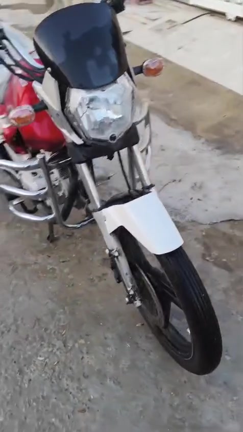 مديل ١٨ • بلد