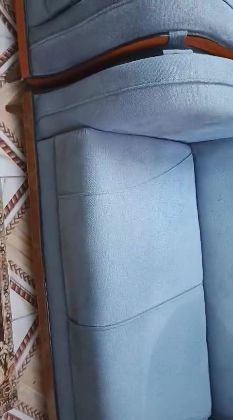 تخم ١٤مقعد توصل تسكام بي نزله بقنفه وحده عادي نبيع منه جزء  ***********
