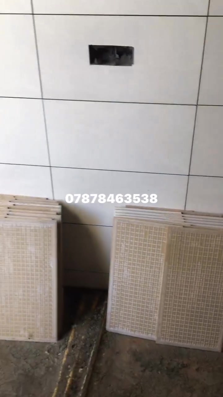 خلفه سيراميك مصرى شغل جدران ٣٠*٦٠ بخابط .
الجدران المتر ب ٨ الاف 
شغل ليزر درجه اولى وتسليم مهندس 
***********
