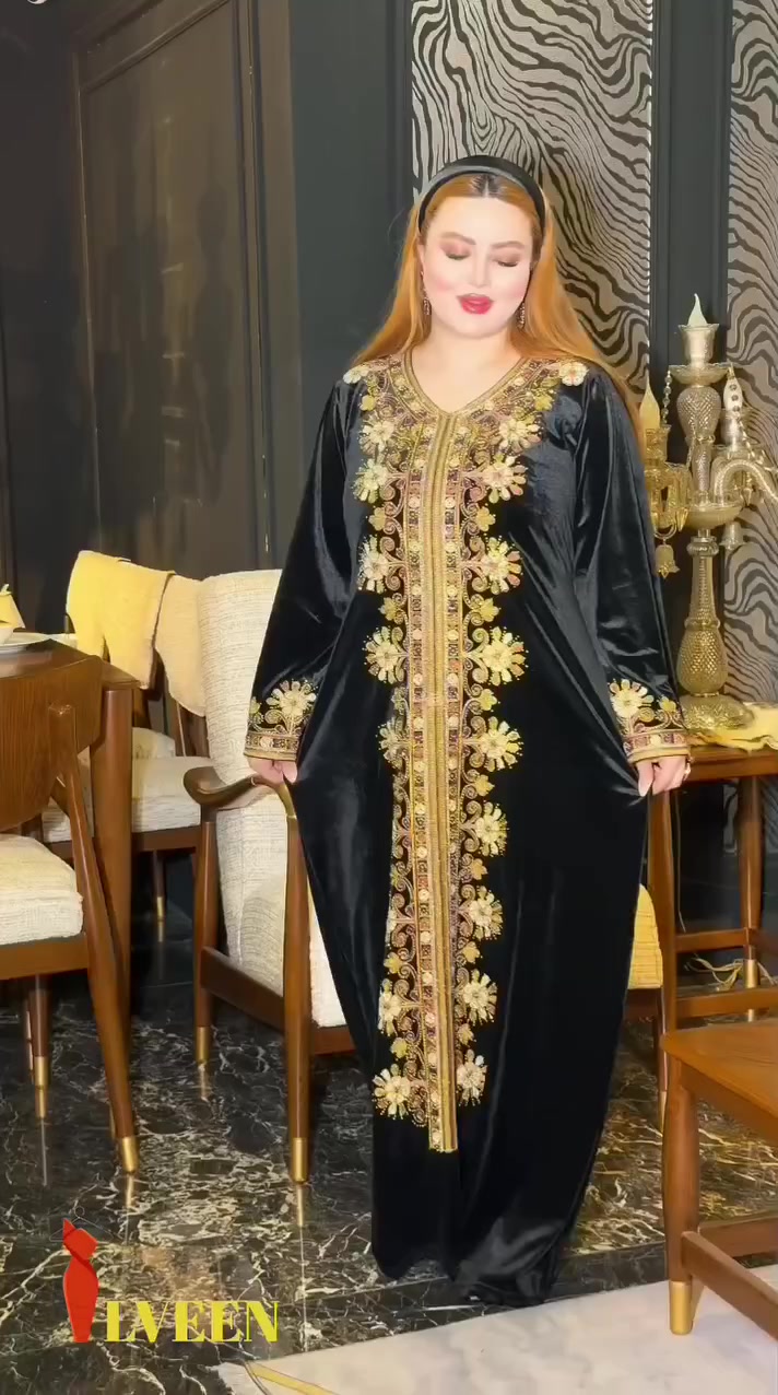 دشداشة قديفة سوبر الماس دبل كلوش حزام
⚜️سعر الدرزن 185 الف ⚜️
قياسات L XL 2XL 
الدرزن يجي 4 الوان 
اقل طلب درزن
